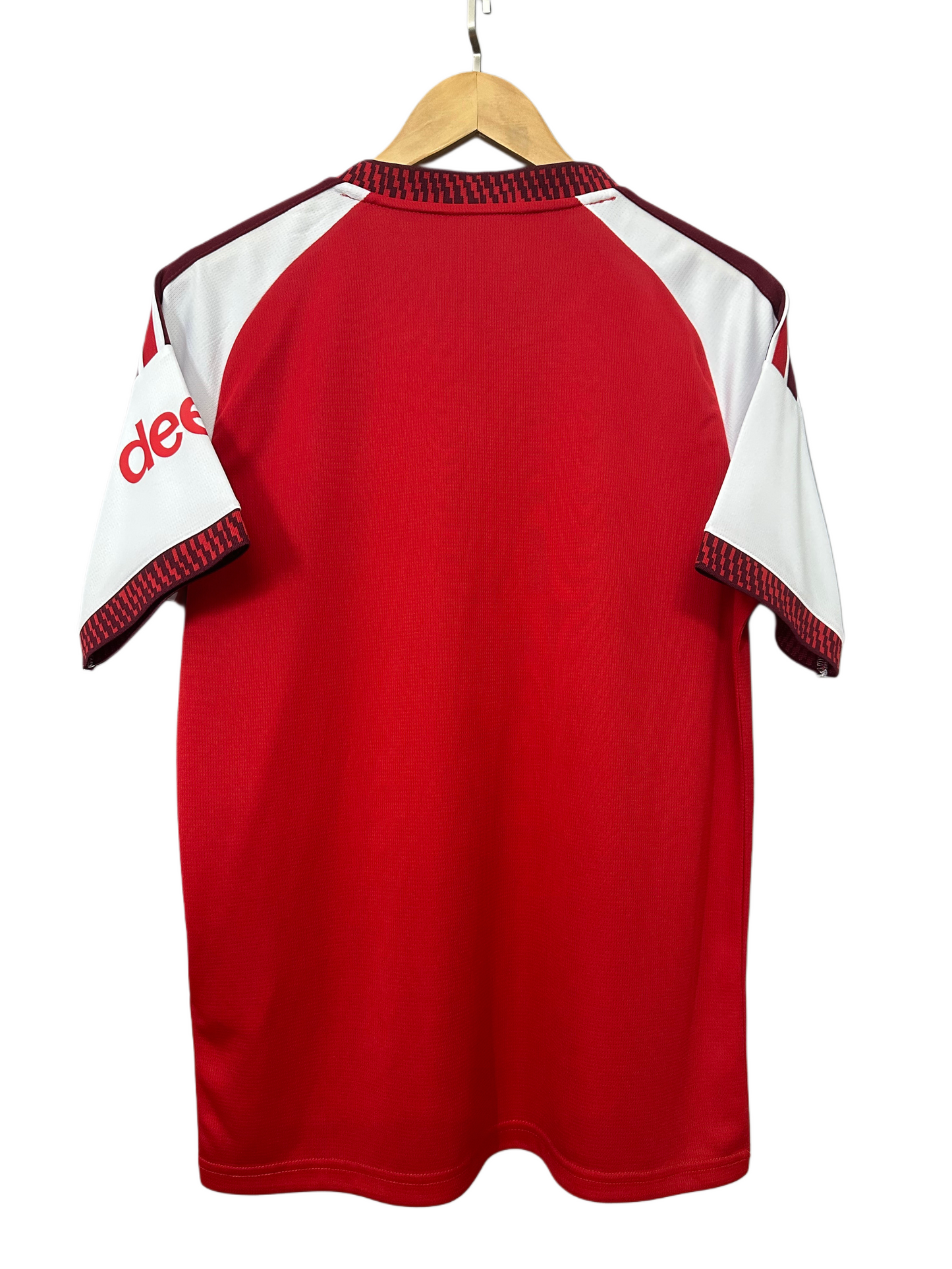 ARSENAL DOMICILE 26-27