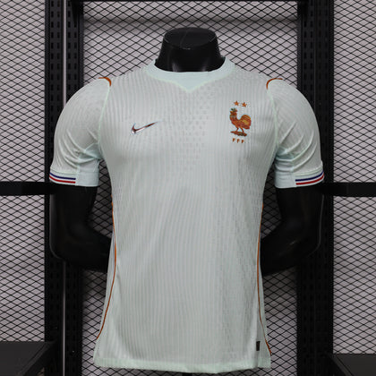 FRANCE EXTÉRIEUR 26-27 — PLAYER VERSION
